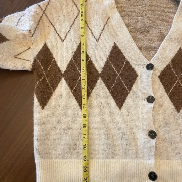 Oak+Fort Women's  Oatmeal/
Brown Size Medium Argyle Cardigan Sweater - Picture 6 of 10